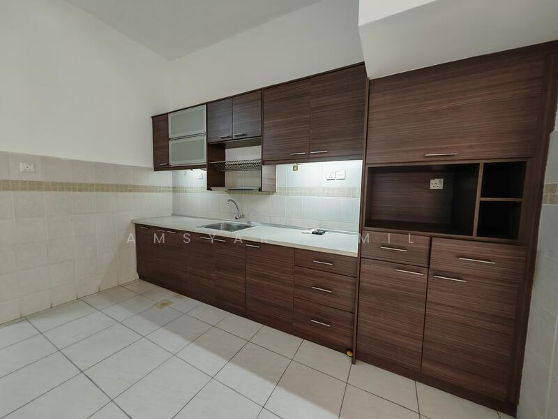 Semi-Detached House for Sale in Shah Alam (Selangor) - Amsyar Jamil - Kitchen - PropertyGuru.com.my