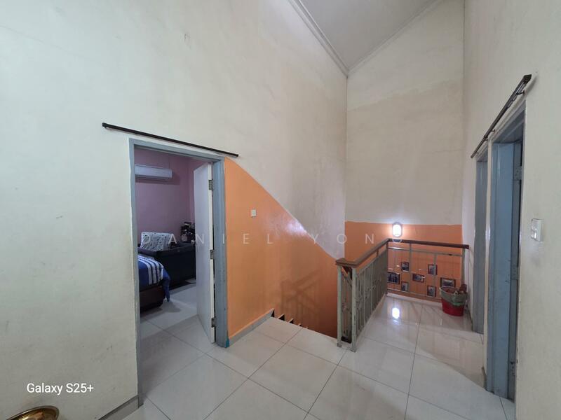 2-storey Terraced House for Sale in Taman Seri Orkid (Skudai) - Daniel Yong - Corridor - PropertyGuru.com.my