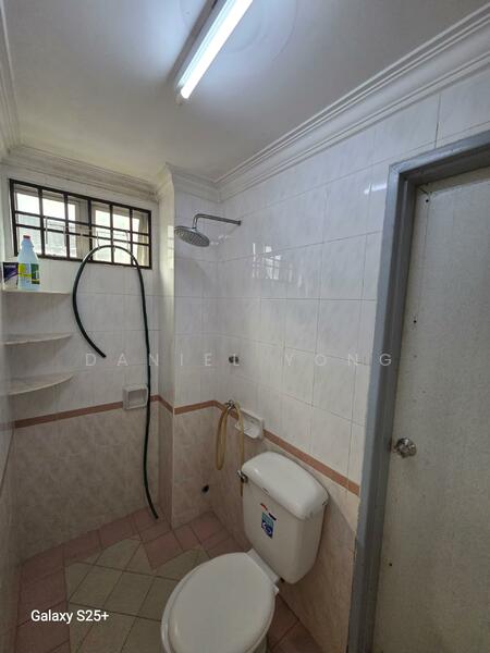 2-storey Terraced House for Sale in Taman Seri Orkid (Skudai) - Daniel Yong - Bathroom - PropertyGuru.com.my