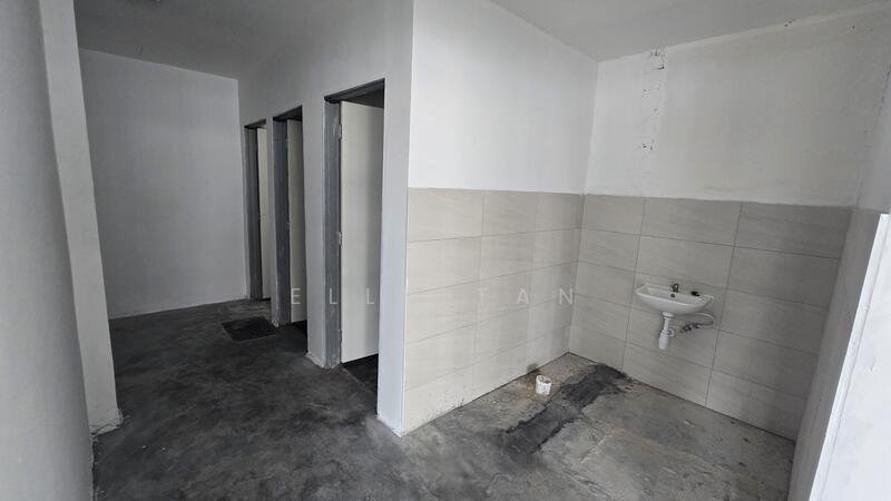 Kedai untuk Disewa di Seksyen 17 (Petaling Jaya) - Elly Tan - Bathroom - PropertyGuru.com.my