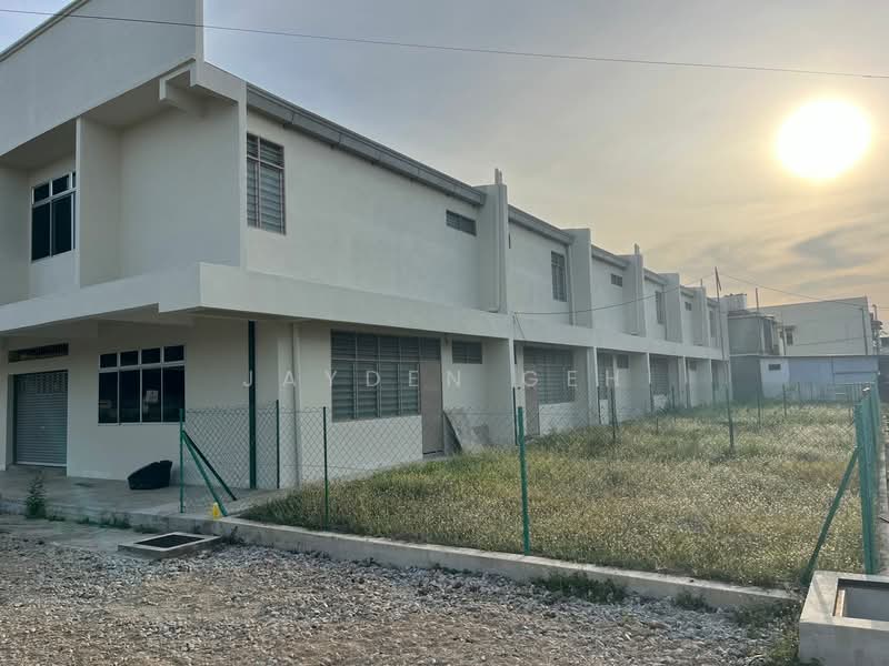 Shop for Rent in Simpang Empat (Kedah) - Jayden Geh - Exterior - PropertyGuru.com.my