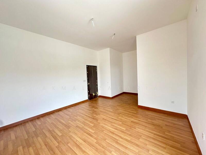 Untuk Dijual - Caralyn @ Setia Alamsari