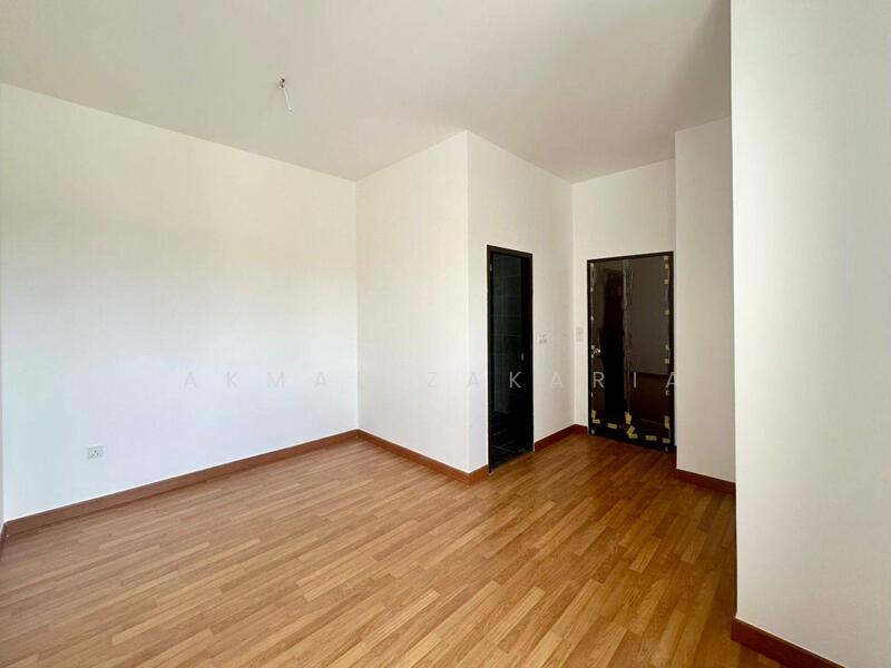 Untuk Dijual - Caralyn @ Setia Alamsari