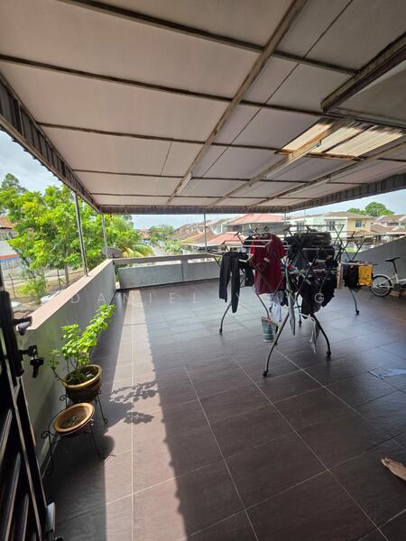 2-storey Terraced House for Sale in Taman Gaya (Ulu Tiram) - Daniel Yong - Balcony - PropertyGuru.com.my