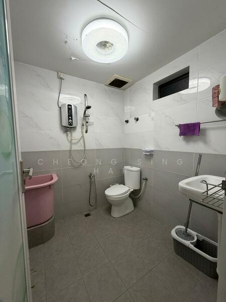1-storey Terraced House for Rent in Taman Singa (Sitiawan) - Cheong Sing Har - Bathroom - PropertyGuru.com.my