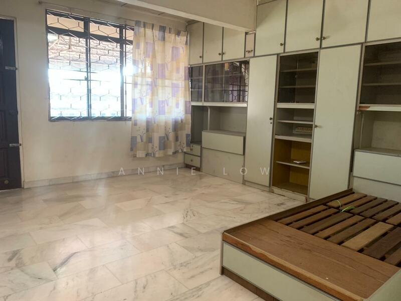 2-storey Terraced House for Sale in Taman Perling (Labis) - Annie Low - Bedroom - PropertyGuru.com.my