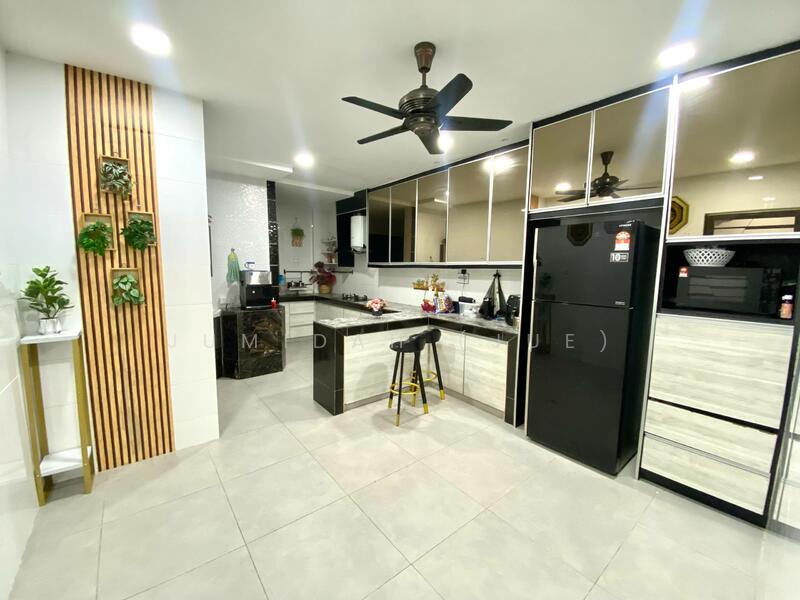 2-storey Terraced House for Sale in TTDI Grove (Kajang) - JUMIDAH (JUE) - Kitchen - PropertyGuru.com.my