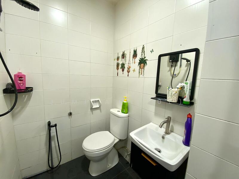 2-storey Terraced House for Sale in TTDI Grove (Kajang) - JUMIDAH (JUE) - Bathroom - PropertyGuru.com.my