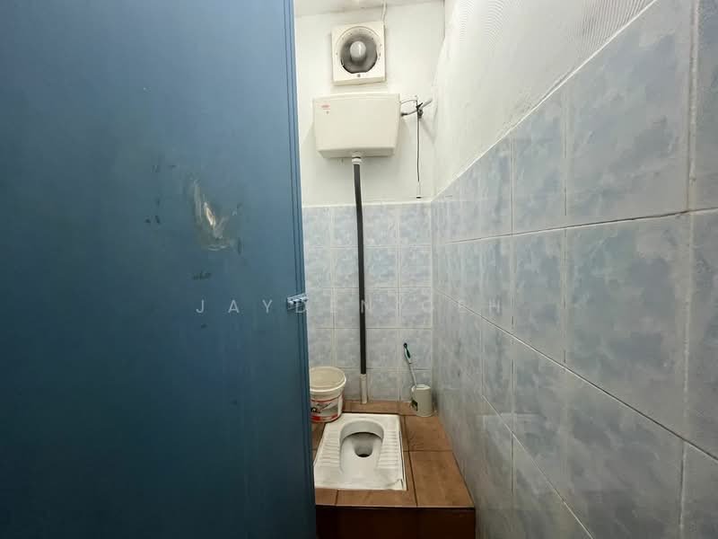 Shop for Rent in Alor Setar (Kedah) - Jayden Geh - Bathroom - PropertyGuru.com.my