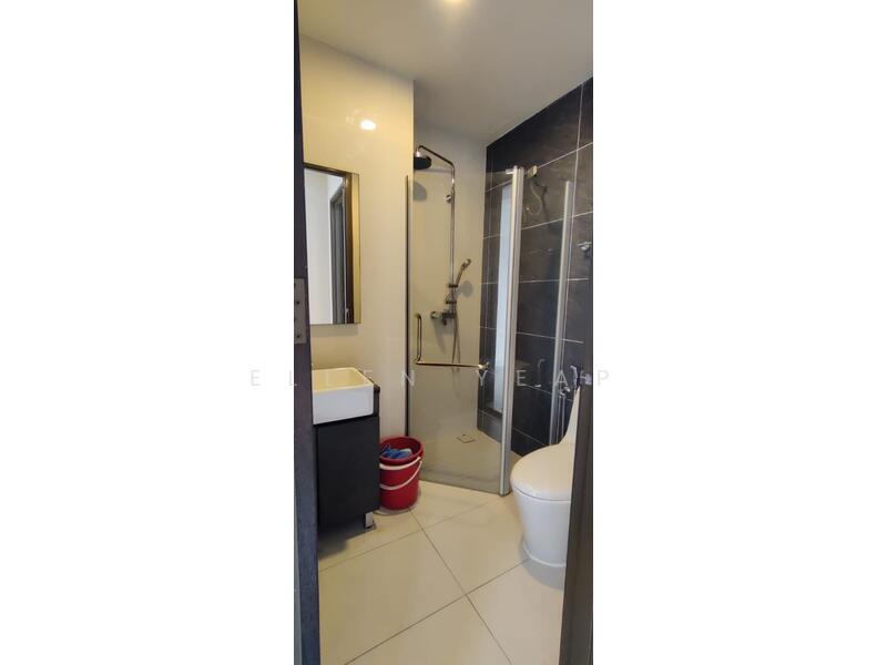 Bay Point @ Country Garden Danga Bay untuk Untuk Disewa - RM 3,000 /bulan, Apr 2026 - Bathroom - PropertyGuru.com.my
