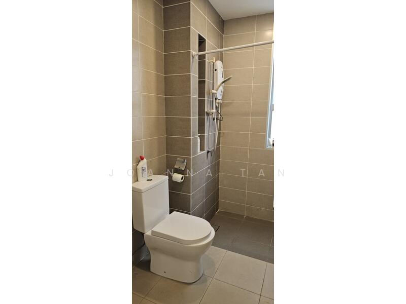 Terraced House for Sale in Bandar Saujana Putra (Tanjong Duabelas) - Joanna Tan - Bathroom - PropertyGuru.com.my