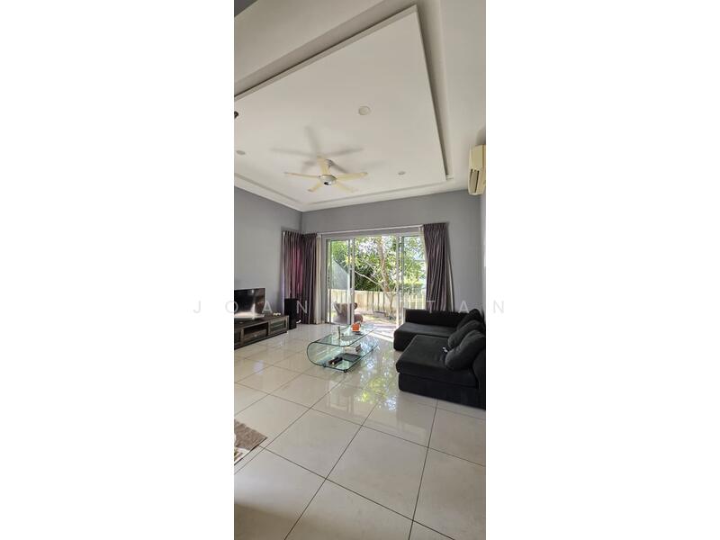 Terraced House for Sale in Bandar Saujana Putra (Tanjong Duabelas) - Joanna Tan - Living Room - PropertyGuru.com.my