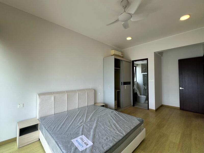 Condominium for Sale at Royal Strand @ Country Garden Danga Bay - Crystal Tan - Bedroom - PropertyGuru.com.my