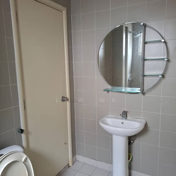 2.5-storey Terraced House for Sale in Taman Esplanad (Bukit Jalil) - LOW WK - Bathroom - PropertyGuru.com.my