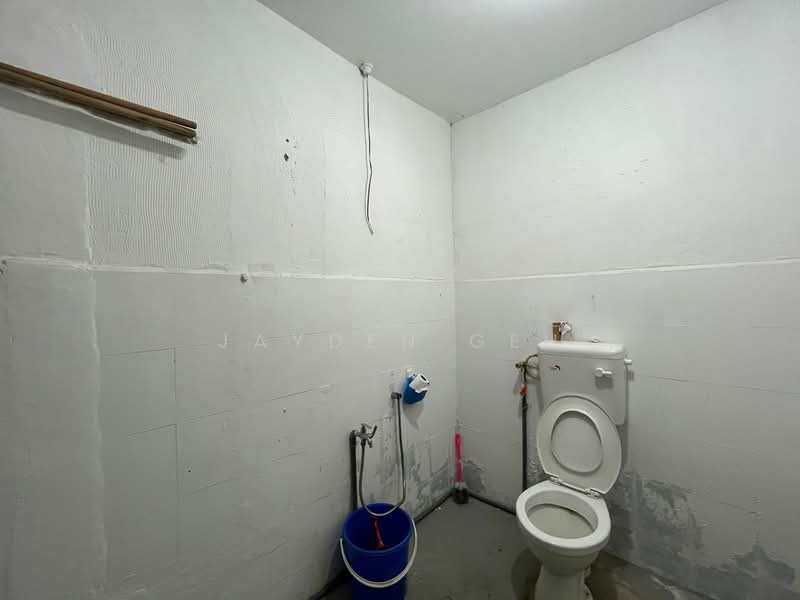 Shop for Rent in Alor Setar (Kedah) - Jayden Geh - Bathroom - PropertyGuru.com.my