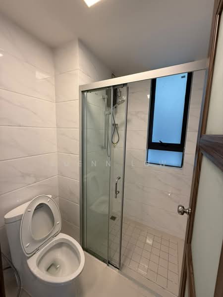 Apartment for Rent at Forest City - Suenn Low - Bathroom - PropertyGuru.com.my