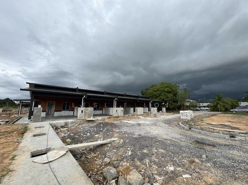 1-storey Terraced House for Sale in Matang (Kuching) - Leslie Loi - Exterior - PropertyGuru.com.my