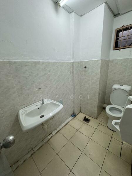 Sunway Business Park untuk Untuk Disewa - RM 2,500 /bulan, Feb 2026 - Bathroom - PropertyGuru.com.my