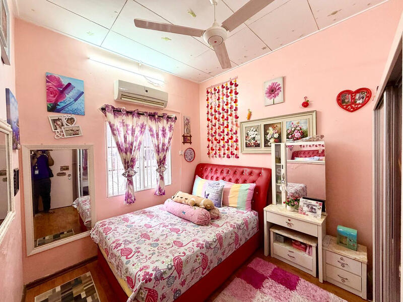 Taman Tuanku Jaafar untuk Untuk Dijual - RM 620,000, Feb 2026 - Bedroom - PropertyGuru.com.my