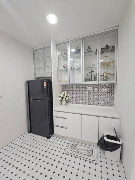 Semi-Detached House for Sale in Eco Majestic (Semenyih) - Michiall Lee - Kitchen - PropertyGuru.com.my