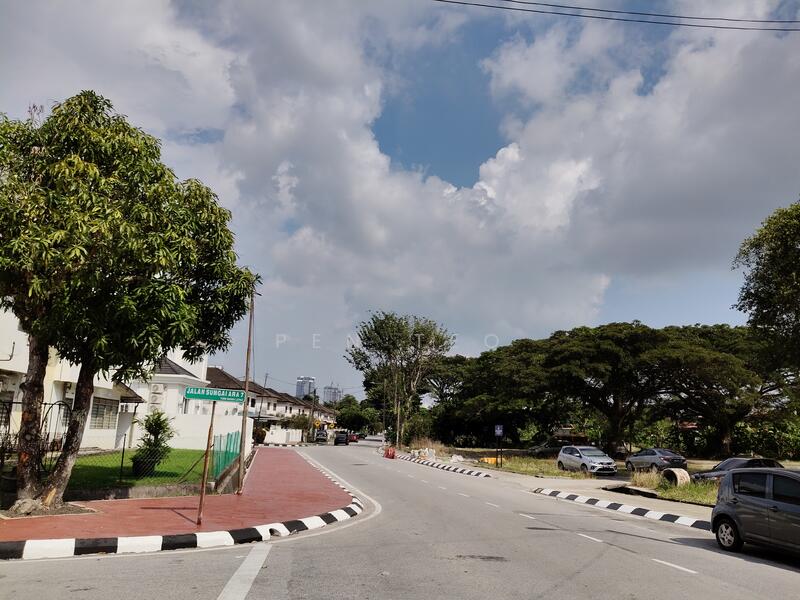 Rumah Banglo untuk Dijual di Taman Sungai Ara (Sungai Ara) - Pen Teo - Street View  - PropertyGuru.com.my