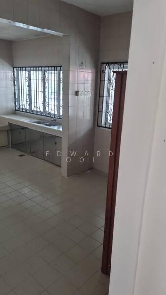 2-storey Terraced House for Sale in Taman Sri Watan (Ampang) - Edward Ooi - Kitchen - PropertyGuru.com.my