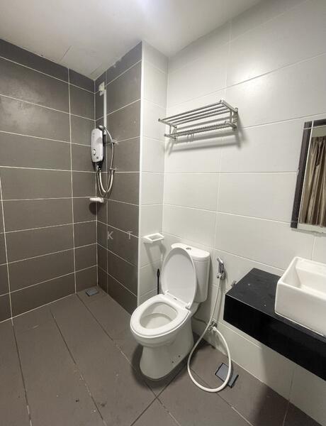 KSL Residence @ Daya untuk Untuk Disewa - RM 2,300 /bulan, Feb 2026 - Bathroom - PropertyGuru.com.my