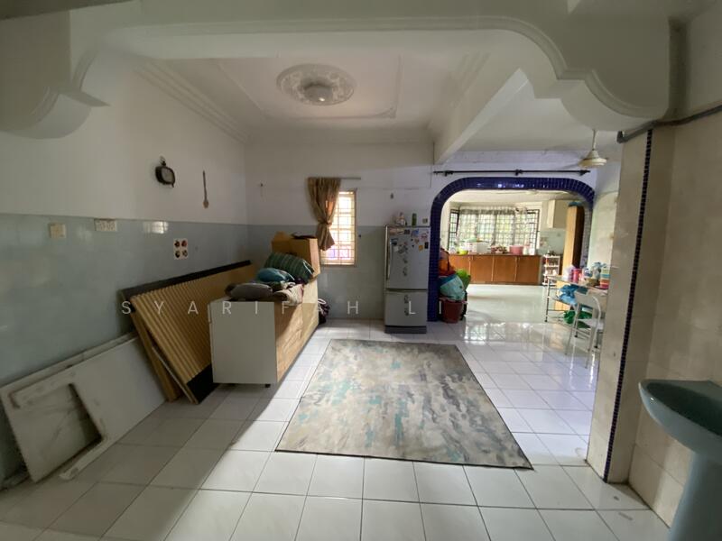 2-storey Terraced House for Sale in Seksyen 27 (Shah Alam) - Syarifah Lizana - Kitchen - PropertyGuru.com.my