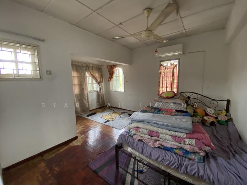 2-storey Terraced House for Sale in Seksyen 27 (Shah Alam) - Syarifah Lizana - Bedroom - PropertyGuru.com.my