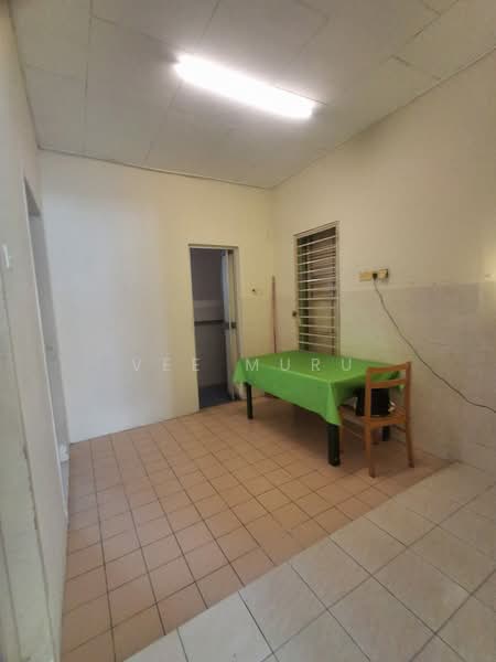 1-storey Terraced House for Sale in Bandar Putra Permai (Seri Kembangan) - Vee Muru - Interior - PropertyGuru.com.my
