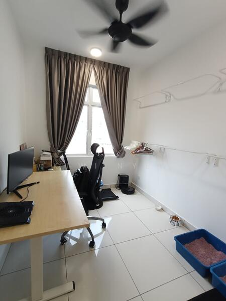Condominium for Rent at Paraiso Residence @ The Earth - Kiwi Nyew - Study - PropertyGuru.com.my