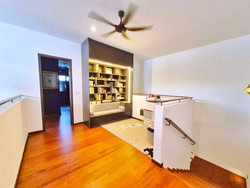 Semi-Detached House for Sale in Elmina (Shah Alam) - R Azlin - Corridor - PropertyGuru.com.my