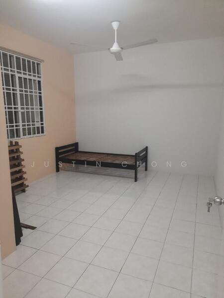 Condominium for Sale at Platinum Hill PV 3 - Justin Chong - Bedroom - PropertyGuru.com.my