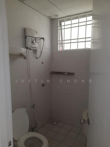 Condominium for Sale at Platinum Hill PV 3 - Justin Chong - Bathroom - PropertyGuru.com.my