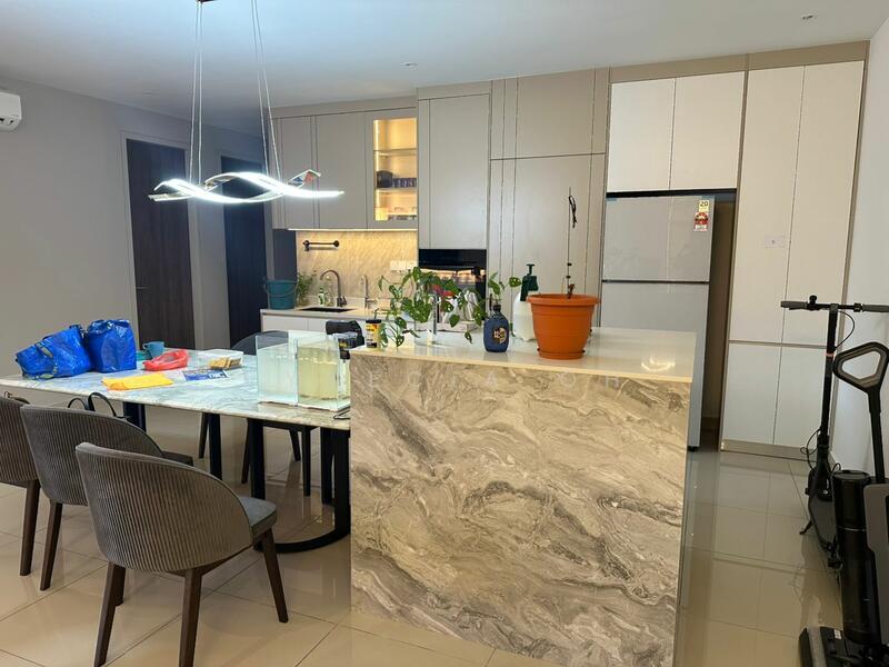 Valencia Residence untuk Untuk Dijual - RM 1,300,000, Feb 2026 - Kitchen - PropertyGuru.com.my