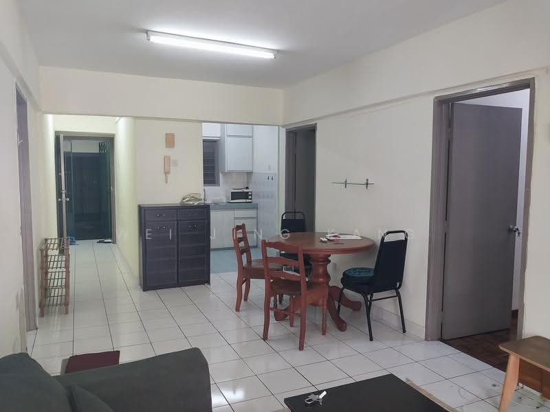 Pangsapuri untuk Dijual di Arena Green - Wei Jing Kang - Living Room - PropertyGuru.com.my