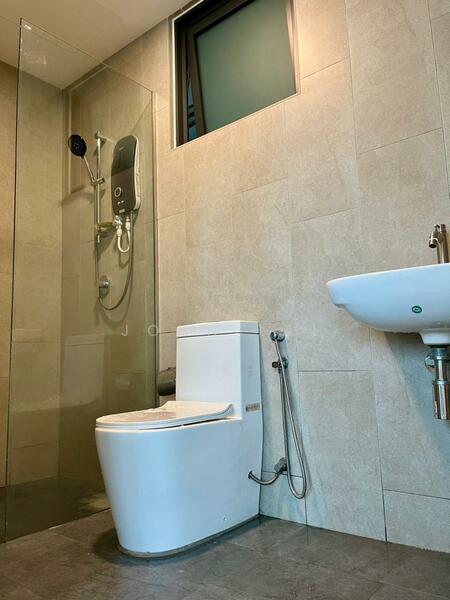 Service Residence for Sale at East Parc @ Manjalara - John Lai - Bathroom - PropertyGuru.com.my