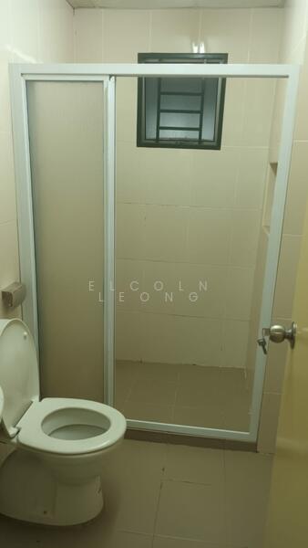 Service Residence for Sale at OUG Parklane - Elcoln Leong - Bathroom - PropertyGuru.com.my