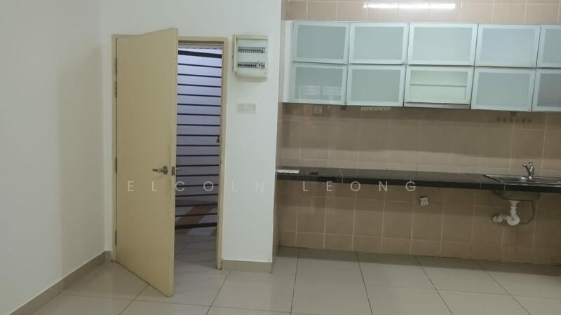 Service Residence for Sale at OUG Parklane - Elcoln Leong - Kitchen - PropertyGuru.com.my
