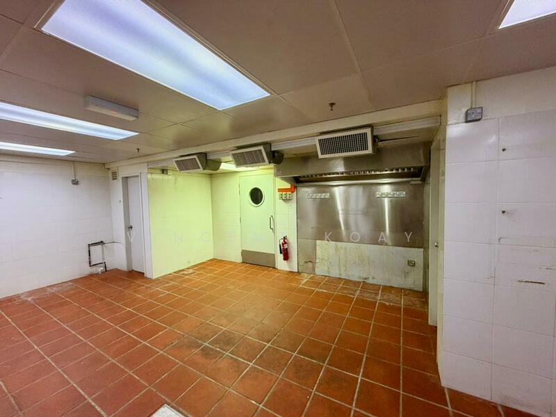 2 Link Shoplots with 2 Storey @ Batu Ferringhi untuk Untuk Disewa - RM 14,000 /bulan, Apr 2026 - Kitchen - PropertyGuru.com.my