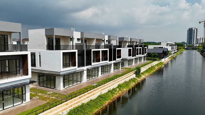 3-storey Terraced House for Sale in Senibong Cove (Masai) - Irene Lim - Exterior - PropertyGuru.com.my