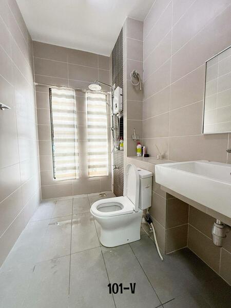 2-storey Terraced House for Sale in Bukit Raja (Selangor) - Joanne Lim - Bathroom - PropertyGuru.com.my
