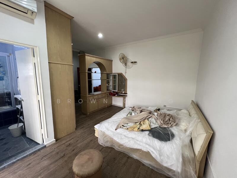 2-storey Terraced House for Sale in Taman Desa Cemerlang (Ulu Tiram) - Brown Cheng - Bedroom - PropertyGuru.com.my