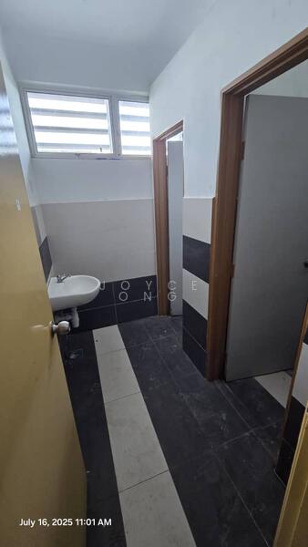 Semi-D Factory for Rent in Kawasan Perindustrian SILC (Iskandar Puteri (Nusajaya)) - Joyce Ong - Bathroom - PropertyGuru.com.my