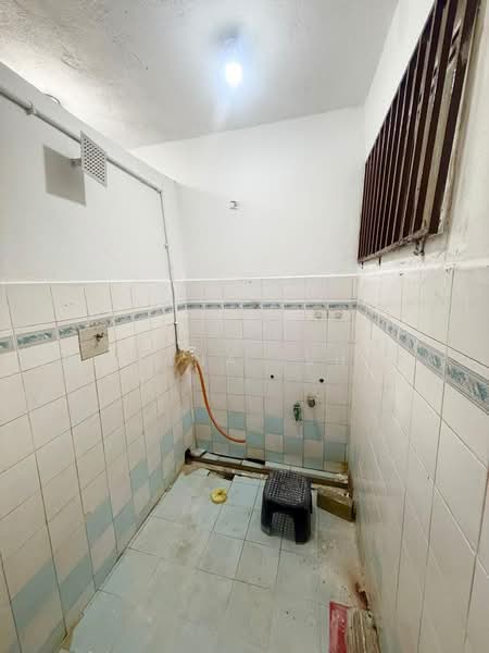 Single Storey Meru Klang - Freehold Open - Back Yard untuk Untuk Dijual - RM 300,000, Mac 2026 - Bathroom - PropertyGuru.com.my