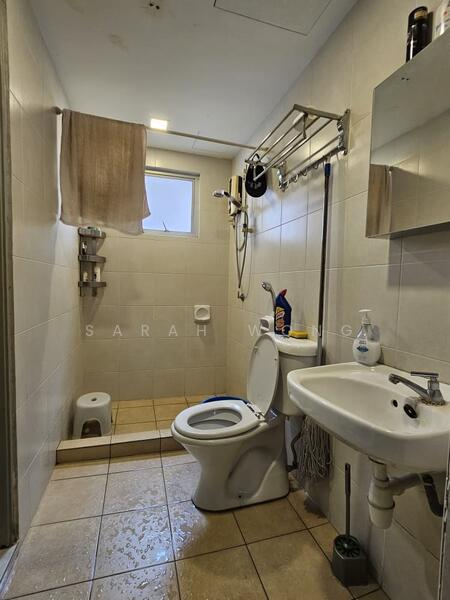 Service Residence for Sale at Main Place Residence - Sarah Wong - Bathroom - PropertyGuru.com.my