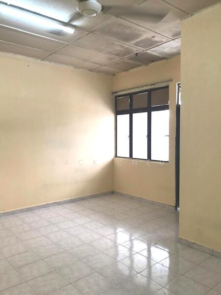 2-storey Terraced House for Sale in Taman Desa Cemerlang (Ulu Tiram) - Jack Cheu - Interior - PropertyGuru.com.my