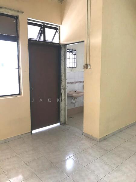 2-storey Terraced House for Sale in Taman Desa Cemerlang (Ulu Tiram) - Jack Cheu - Interior - PropertyGuru.com.my