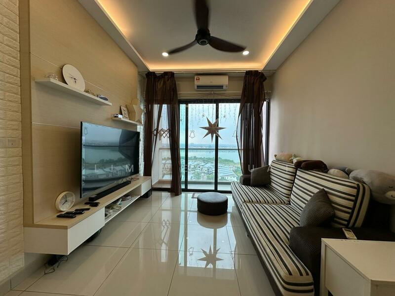 Condominium for Rent at Skyvilla @ D'Island - Lim Wei Huai - Living Room - PropertyGuru.com.my