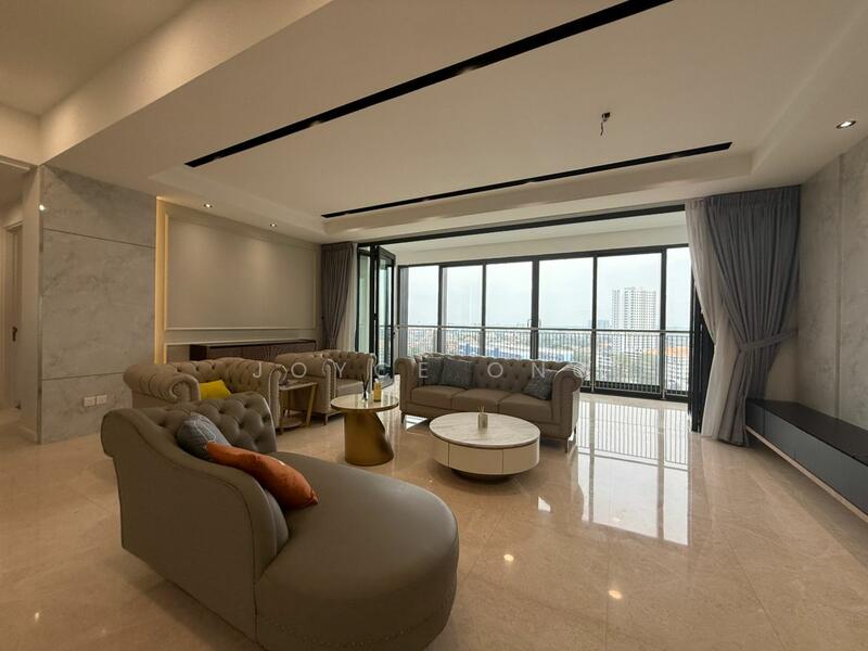 The Astaka @ 1 Bukit Senyum - 3